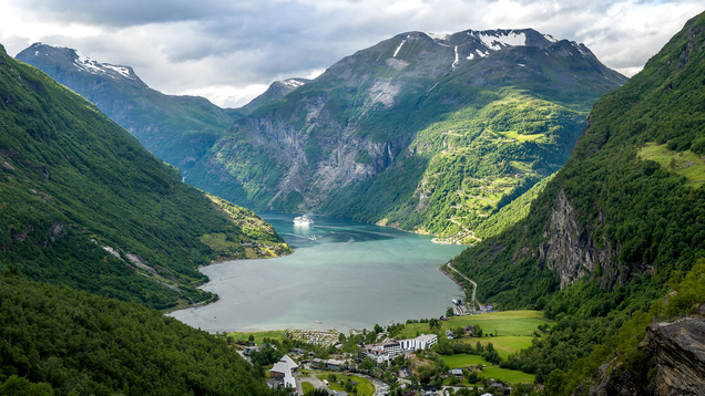 Illustration for article titled 7 Fjords I Would Like To Take Your Family To See Without You
